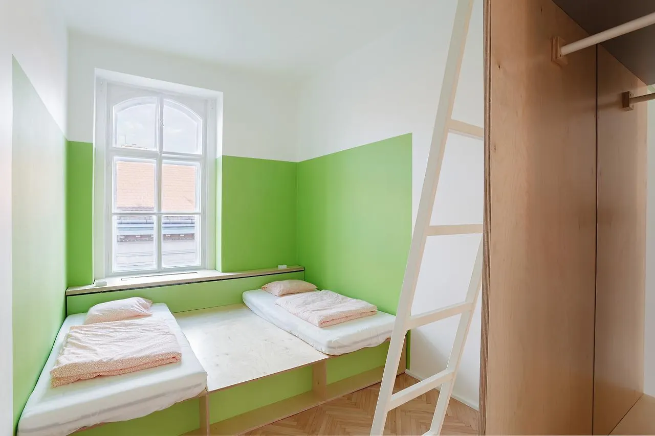 ** Hostel Flow Spaces Pansiyon Budapeşte Macaristan